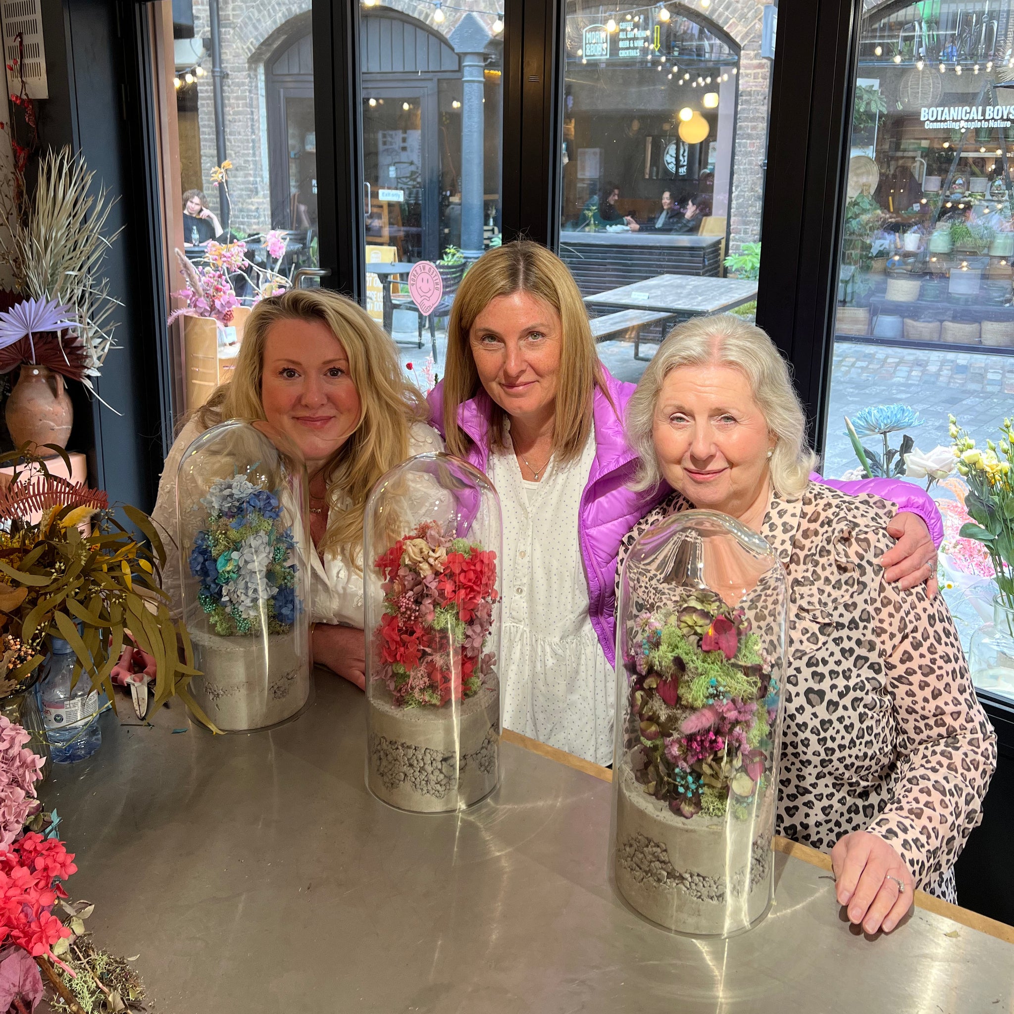 Workshop - Glass Dome Flower Arranging Class
